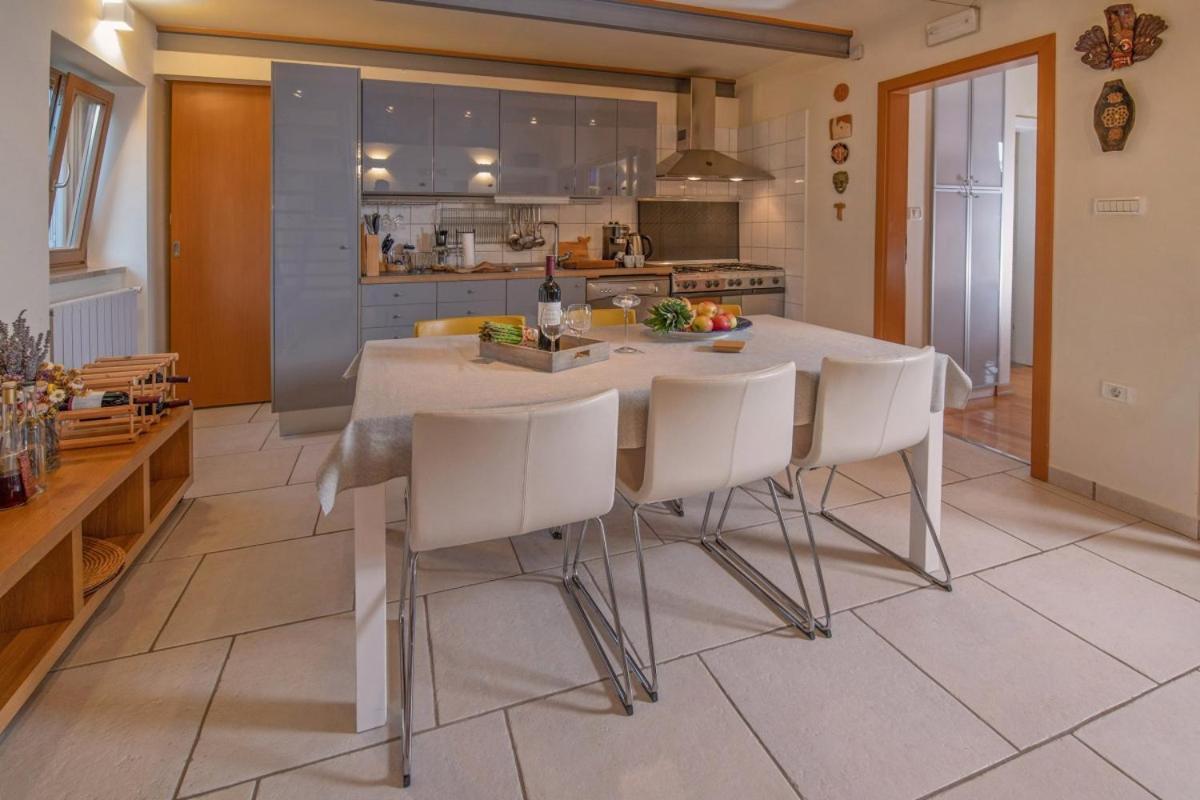 Villa Emili In Medulin - Haus Fuer 4-5 Personen Eksteriør billede